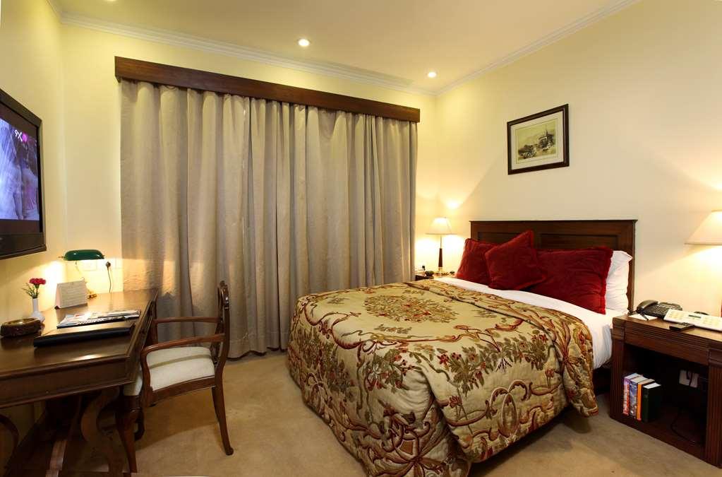 The Ashok, Hotel